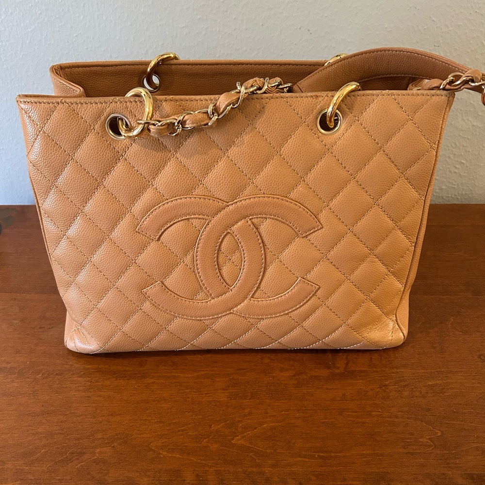 Chanel Classic Grand Shopping Tote Handbag - Caviar Leather/Chanel Beige